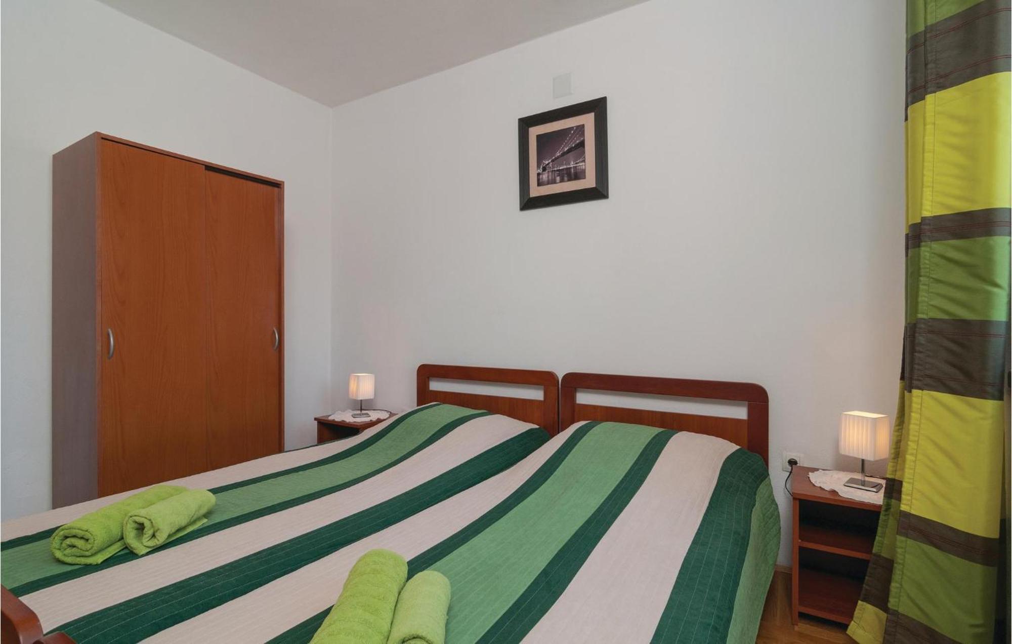 Lovely Apartment In Split With Wifi Екстер'єр фото
