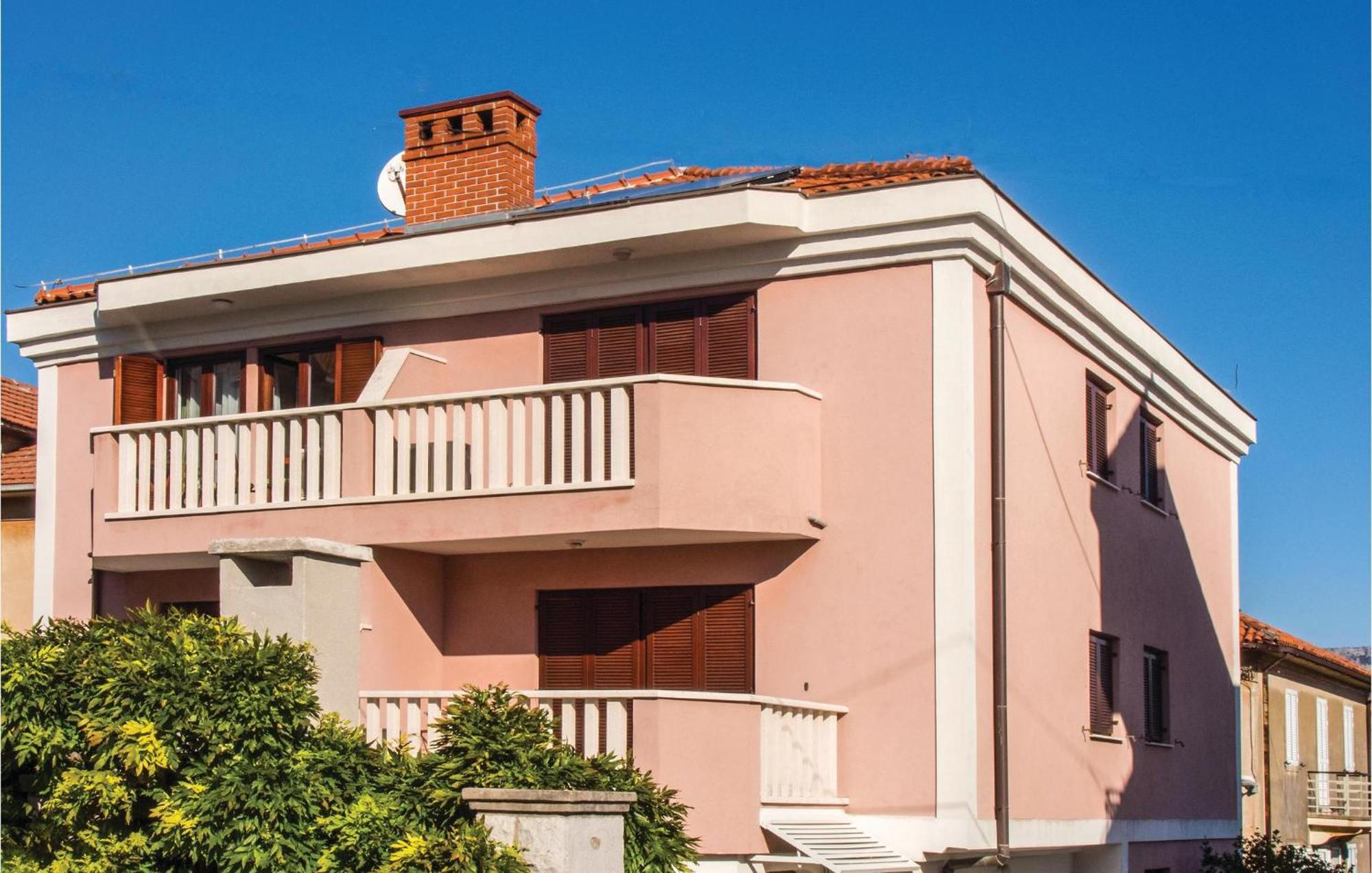 Lovely Apartment In Split With Wifi Екстер'єр фото