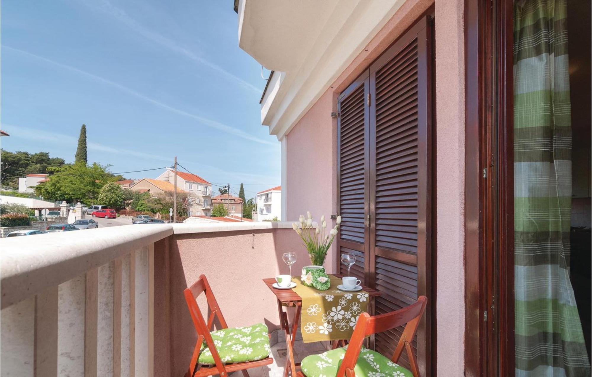 Lovely Apartment In Split With Wifi Екстер'єр фото
