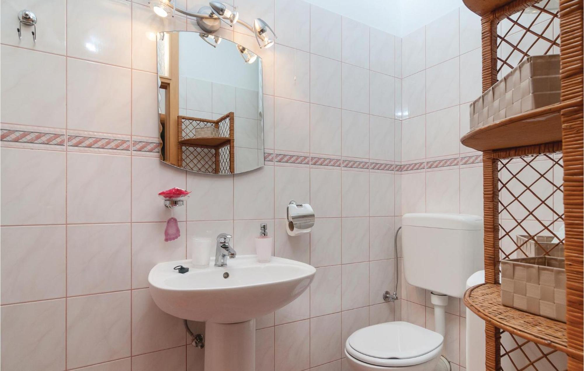 Lovely Apartment In Split With Wifi Екстер'єр фото